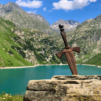 La leggenda della Spada nella roccia al Rifugio Curò